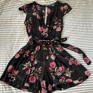 Francesca’s Floral Romper